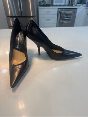 Alain Tondowski 2005 collection Black Leather Pointed-Toe Stiletto Heels